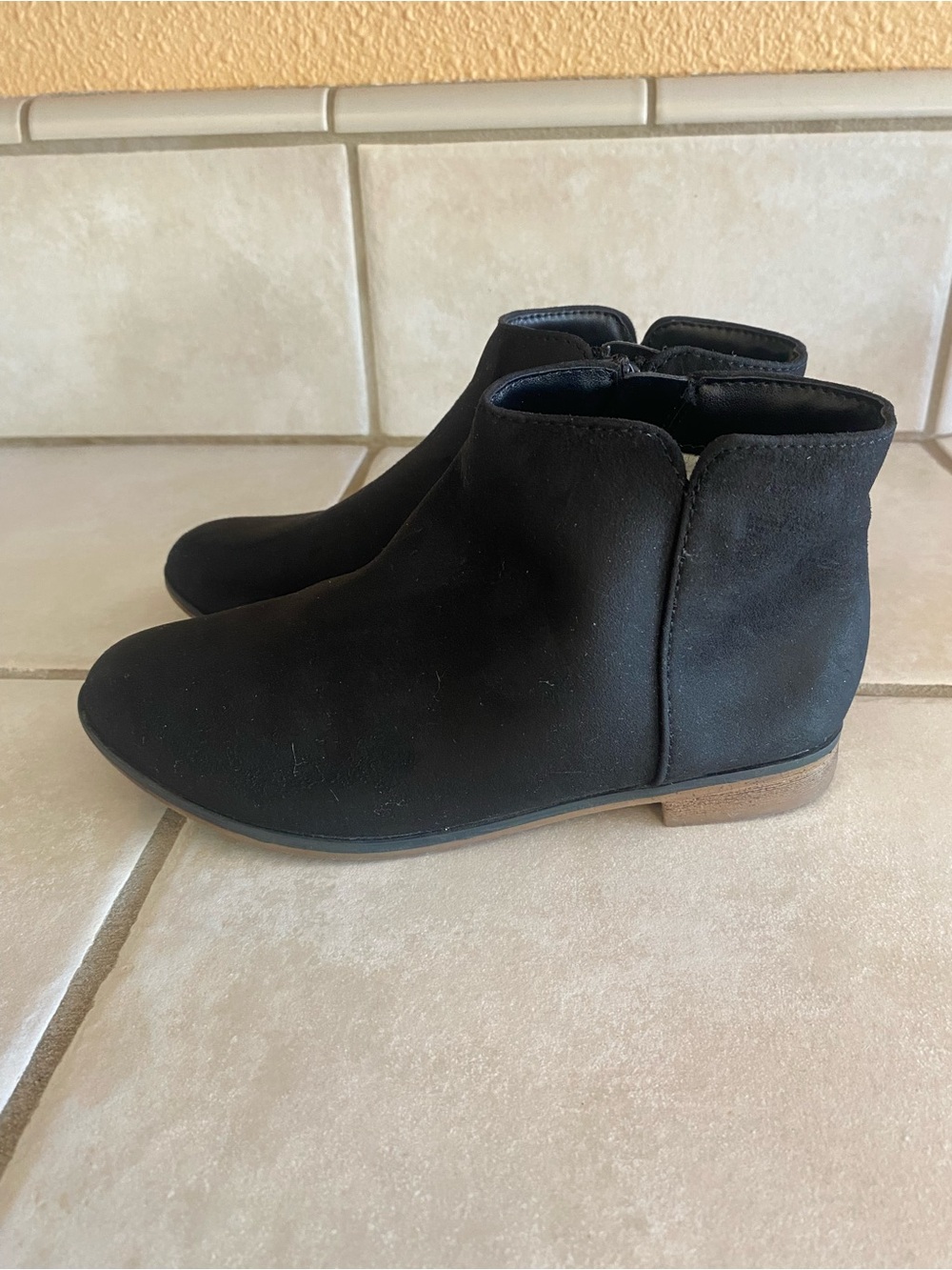 Cat & Jack Black Kids Ankle Boots